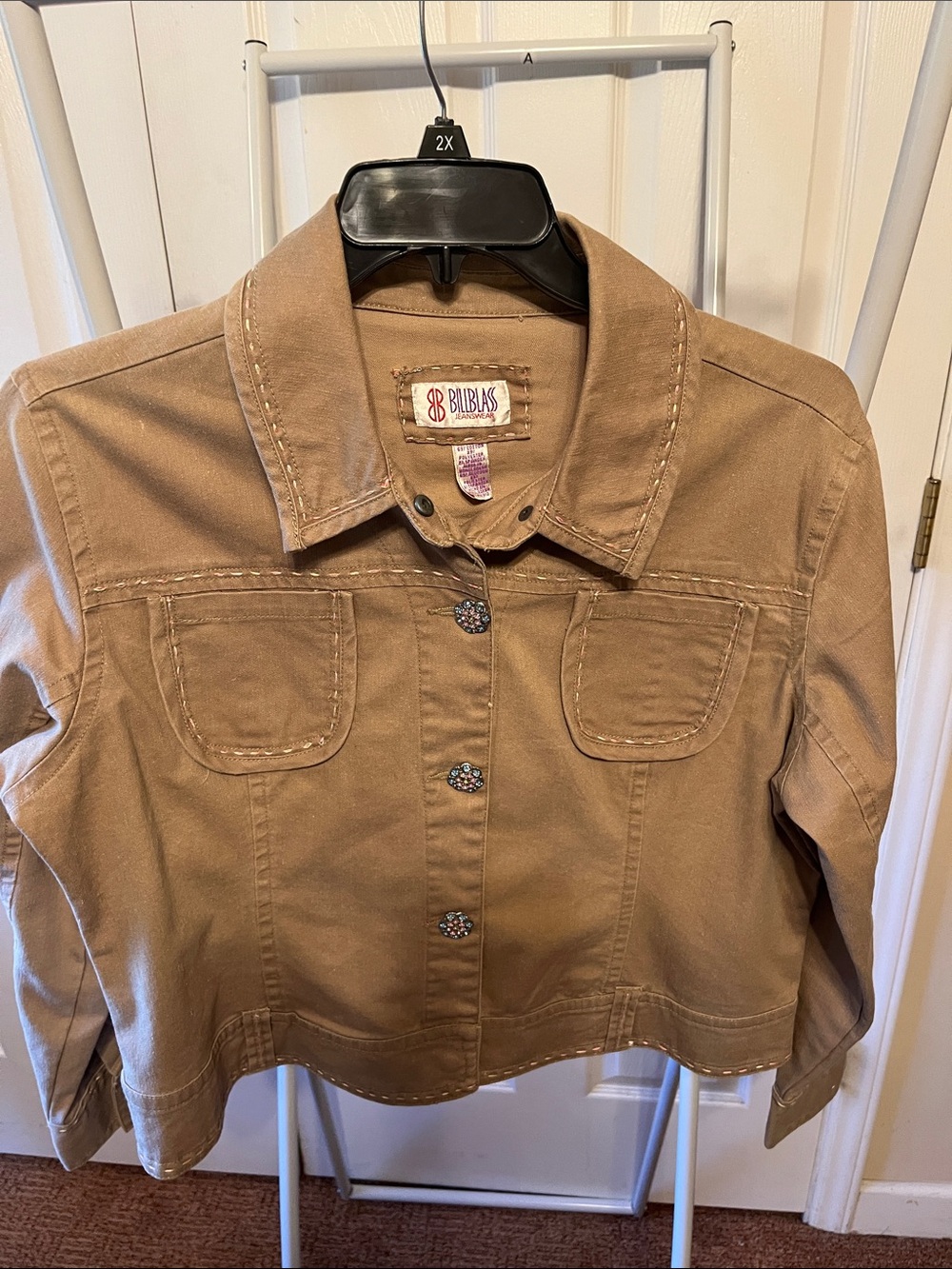 bill blass Tan Cropped Jean Jacket PTP 23” L 20”